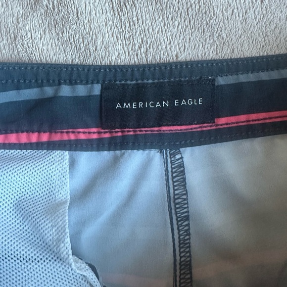 American Eagle Men's Striped Swim Shorts - gently worn. In Size Small. - Picture 3 of 4